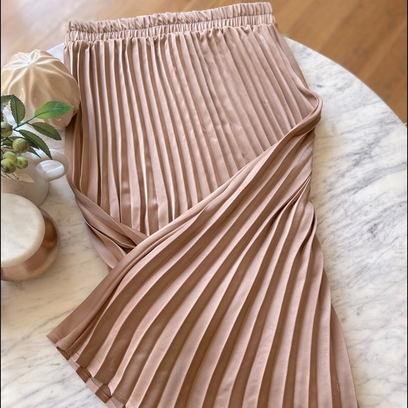 Flare Skirt - Picture 1 of 3